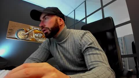 Snapshot of arongrant chatting on February 2025 08:47:02 AM AronGrant online show from February 2025 08:47:02 AM