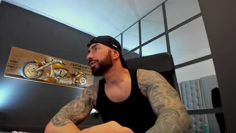 Snapshot of arongrant chatting on March 2025 09:24:02 AM AronGrant online show from March 2025 09:24:02 AM