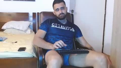 aronmiller online show from December 2024 10:38:02 PM