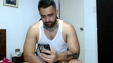 aronmiller online show from September 2025 09:40:02 PM