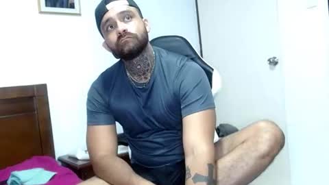 aronmiller online show from October 2025 02:15:02 PM