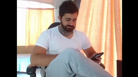 aronmiller online show from November 2025 04:29:02 PM