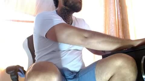 aronmiller online show from April 2026 02:59:01 PM
