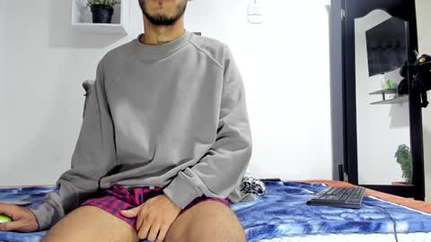 Snapshot of aronxx_ chatting on January 2025 09:55:02 AM BLACK FRIDAY 55 OFF ON MY ONLYFANS. online show from January 2025 09:55:02 AM