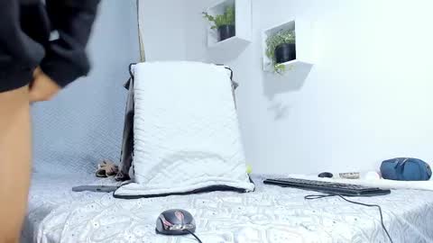 Snapshot of aronxx_ chatting on February 2025 09:50:02 AM BLACK FRIDAY 55 OFF ON MY ONLYFANS. online show from February 2025 09:50:02 AM
