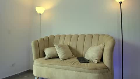 Snapshot of aroon_connor chatting on September 2025 09:59:02 PM online show from September 2025 09:59:02 PM