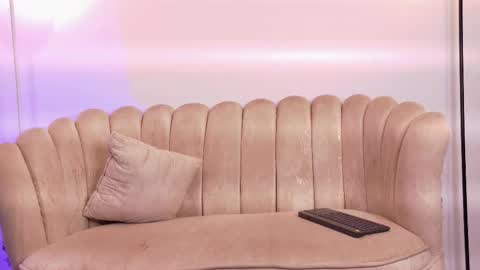 Snapshot of aroon_connor chatting on March 2026 12:17:01 AM online show from March 2026 12:17:01 AM