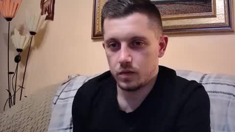 arromwilliam90 online show from April 2026 07:28:01 PM