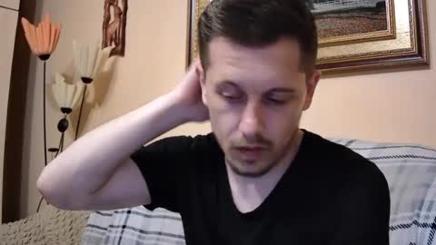 arromwilliam90 online show from June 2026 07:49:01 PM