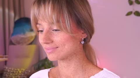 Snapshot of artease chatting on September 2025 07:13:02 AM Arti Next Streams - online show from September 2025 07:13:02 AM