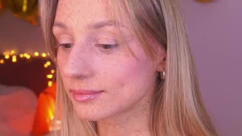 Snapshot of artease chatting on December 2025 12:32:01 PM Arti Next Streams - online show from December 2025 12:32:01 PM