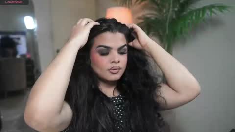 Chloe  online show from October 2025 11:22:02 PM