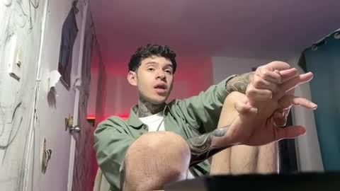 Snapshot of arteemiis chatting on December 2024 12:39:02 AM online show from December 2024 12:39:02 AM