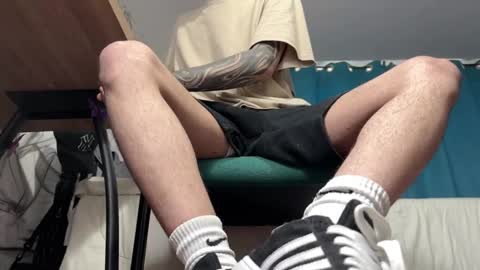 Snapshot of arteemiis chatting on December 2024 10:23:02 AM online show from December 2024 10:23:02 AM