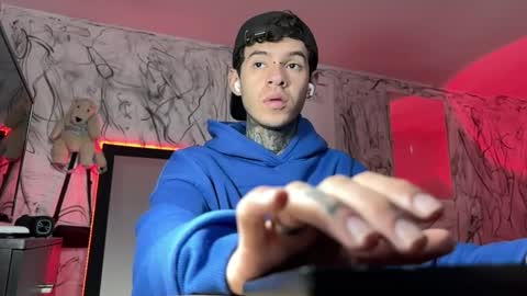 Snapshot of arteemiis chatting on January 2025 02:21:01 PM online show from January 2025 02:21:01 PM