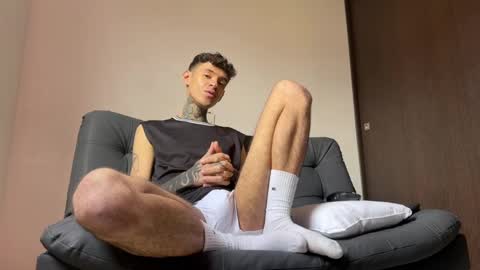 Snapshot of arteemiis chatting on March 2025 02:08:02 PM online show from March 2025 02:08:02 PM