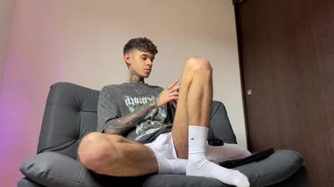 Snapshot of arteemiis chatting on March 2025 07:38:01 PM online show from March 2025 07:38:01 PM