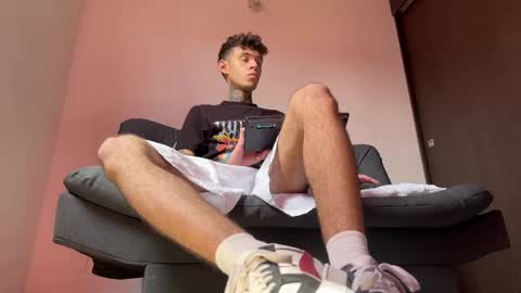 Snapshot of arteemiis chatting on March 2025 06:34:02 PM online show from March 2025 06:34:02 PM