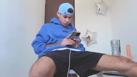 Snapshot of arteemiis chatting on September 2025 09:31:01 AM online show from September 2025 09:31:01 AM