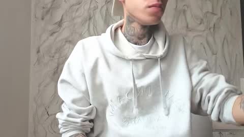 Snapshot of arteemiis chatting on October 2025 03:32:01 PM online show from October 2025 03:32:01 PM