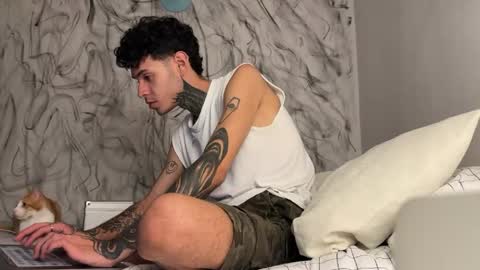   online show from May 2026 01:44:01 AM
