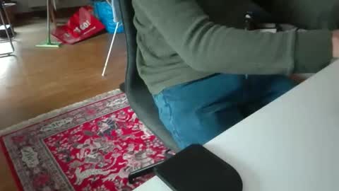 Snapshot of artesian99 chatting on November 2025 09:00:02 AM artesian99 online show from November 2025 09:00:02 AM