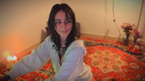 Linda  independent model artgeea online show from October 2025 01:07:02 AM