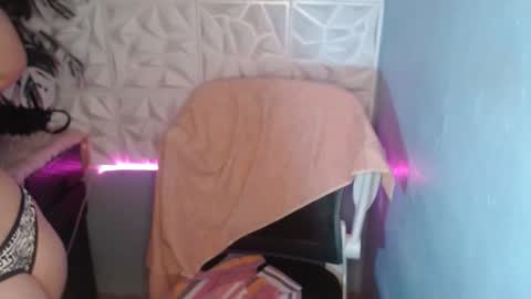 Snapshot of arthemist11 chatting on October 2025 09:02:01 PM monica online show from October 2025 09:02:01 PM