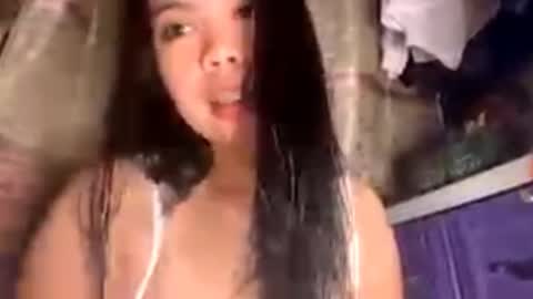 Layla online show from February 2026 10:31:02 AM