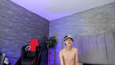 arthurcox_ online show from January 2026 06:35:02 PM