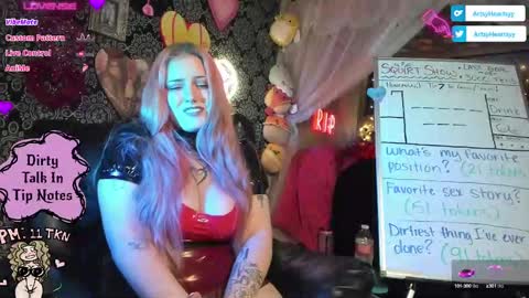 Snapshot of artsyheartsyy chatting on September 2025 12:48:02 AM ArtsyHeartsyy online show from September 2025 12:48:02 AM