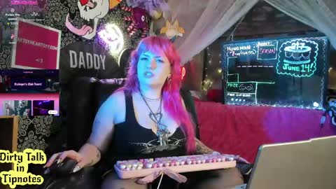 ArtsyHeartsyy online show from June 2026 02:51:01 AM