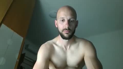 Snapshot of artur833 chatting on April 2026 08:12:02 PM artur833 online show from April 2026 08:12:02 PM