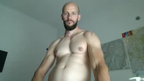 Snapshot of artur833 chatting on May 2026 07:32:01 PM artur833 online show from May 2026 07:32:01 PM