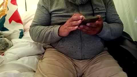 Snapshot of arturdivus chatting on April 2026 01:30:01 PM ArturDivus online show from April 2026 01:30:01 PM