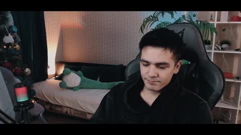 Snapshot of arturmelrose chatting on December 2024 01:11:02 PM Artur Cumalot online show from December 2024 01:11:02 PM