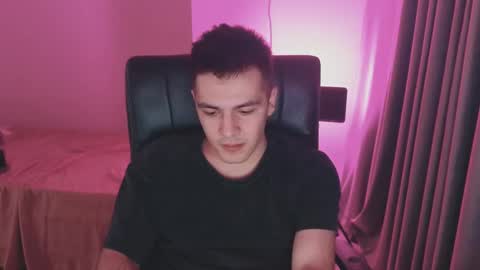 Snapshot of arturmelrose chatting on February 2025 05:26:01 PM Artur Cumalot online show from February 2025 05:26:01 PM