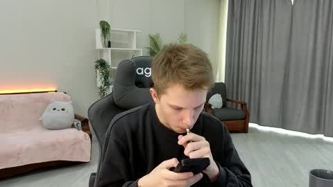 Archie online show from October 2025 03:20:02 AM