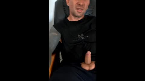 Snapshot of arunboy81 chatting on April 2026 09:04:01 AM Lucash413 online show from April 2026 09:04:01 AM