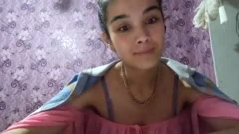 Snapshot of arvillahamner chatting on December 2025 07:53:02 PM Amina online show from December 2025 07:53:02 PM