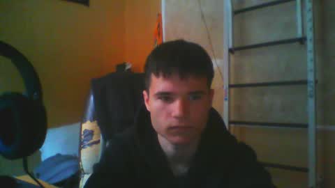 Snapshot of arvyn_ chatting on May 2026 07:47:01 AM Denis online show from May 2026 07:47:01 AM
