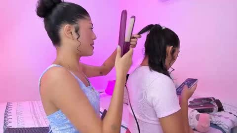 Ariana and Kelsieh online show from January 2026 12:14:02 AM