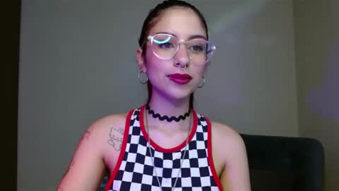 Snapshot of ary_pieerce chatting on December 2024 08:29:01 PM Independent Model online show from December 2024 08:29:01 PM