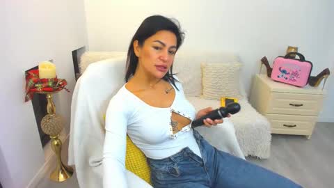 Arya online show from December 2025 07:08:02 PM