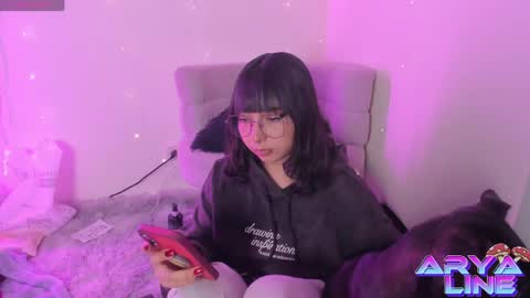 Snapshot of arya_line chatting on May 2026 02:08:02 AM Arys online show from May 2026 02:08:02 AM