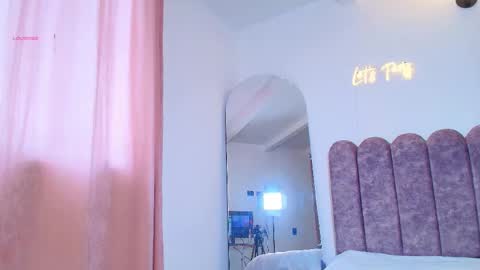 Snapshot of aryascollins chatting on October 2025 01:01:01 PM aryascollins online show from October 2025 01:01:01 PM