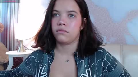 Snapshot of arybutty chatting on February 2025 12:40:01 PM Ary online show from February 2025 12:40:01 PM