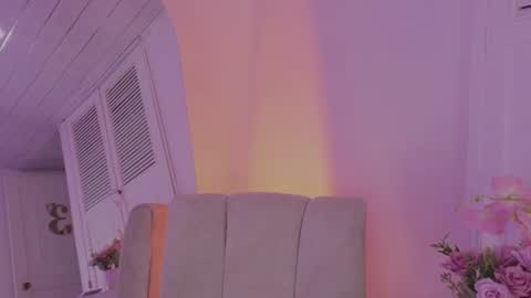 arycooper_ online show from June 2026 01:32:02 PM