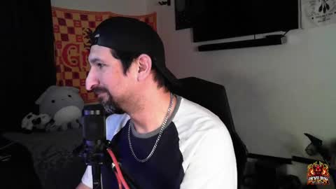 devilPup75 online show from September 2025 12:49:01 AM