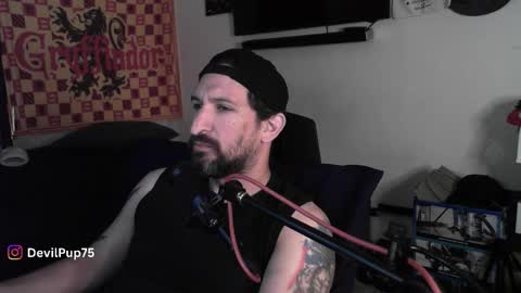 devilPup75 online show from November 2025 05:01:02 PM